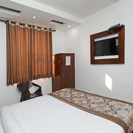 Hotel O Cg International New Delhi Exteriör bild